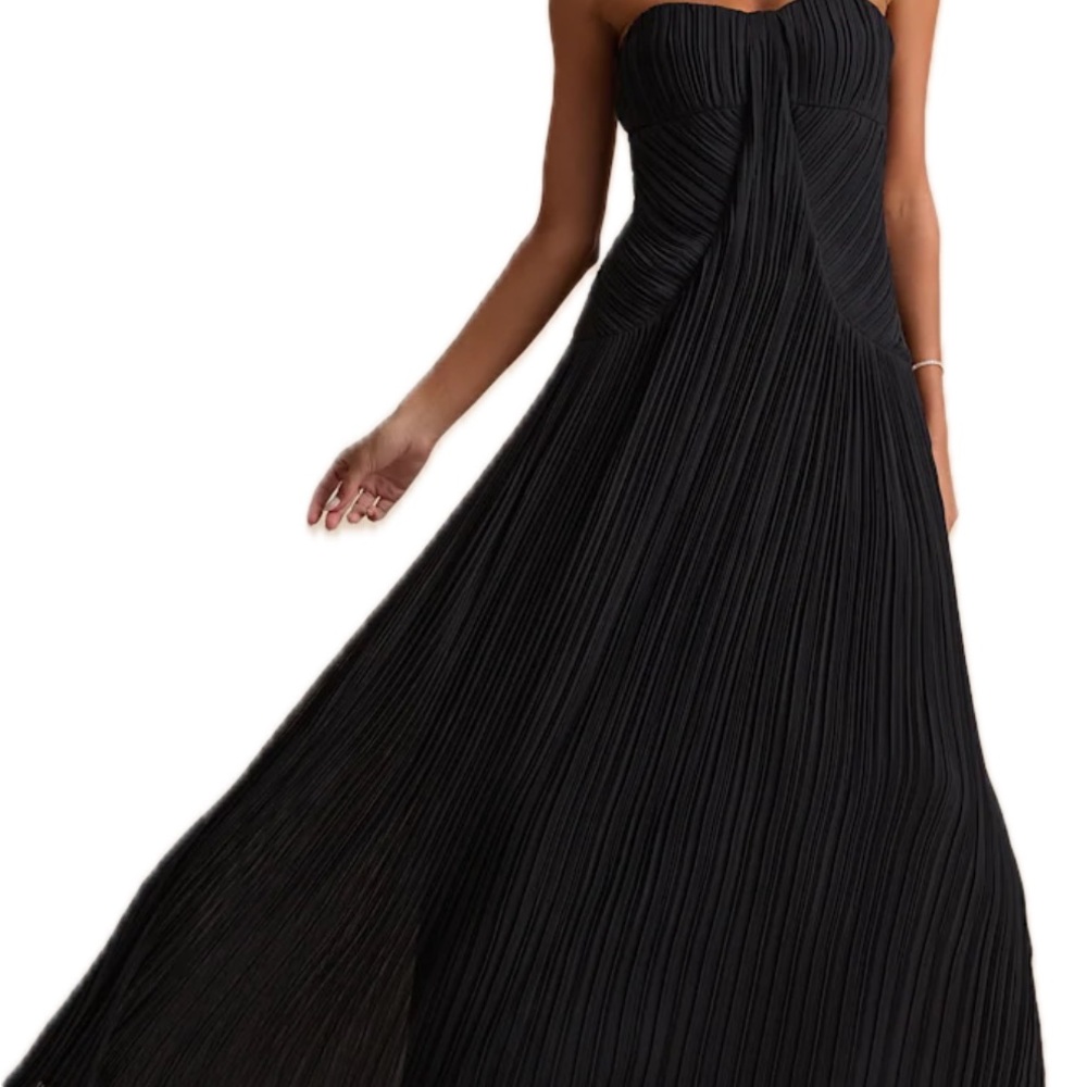 Lulu's Elegant Black Maxi Dress
